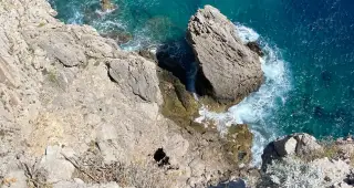 Baia di Ieranto from Sorrento: Hiking Guide